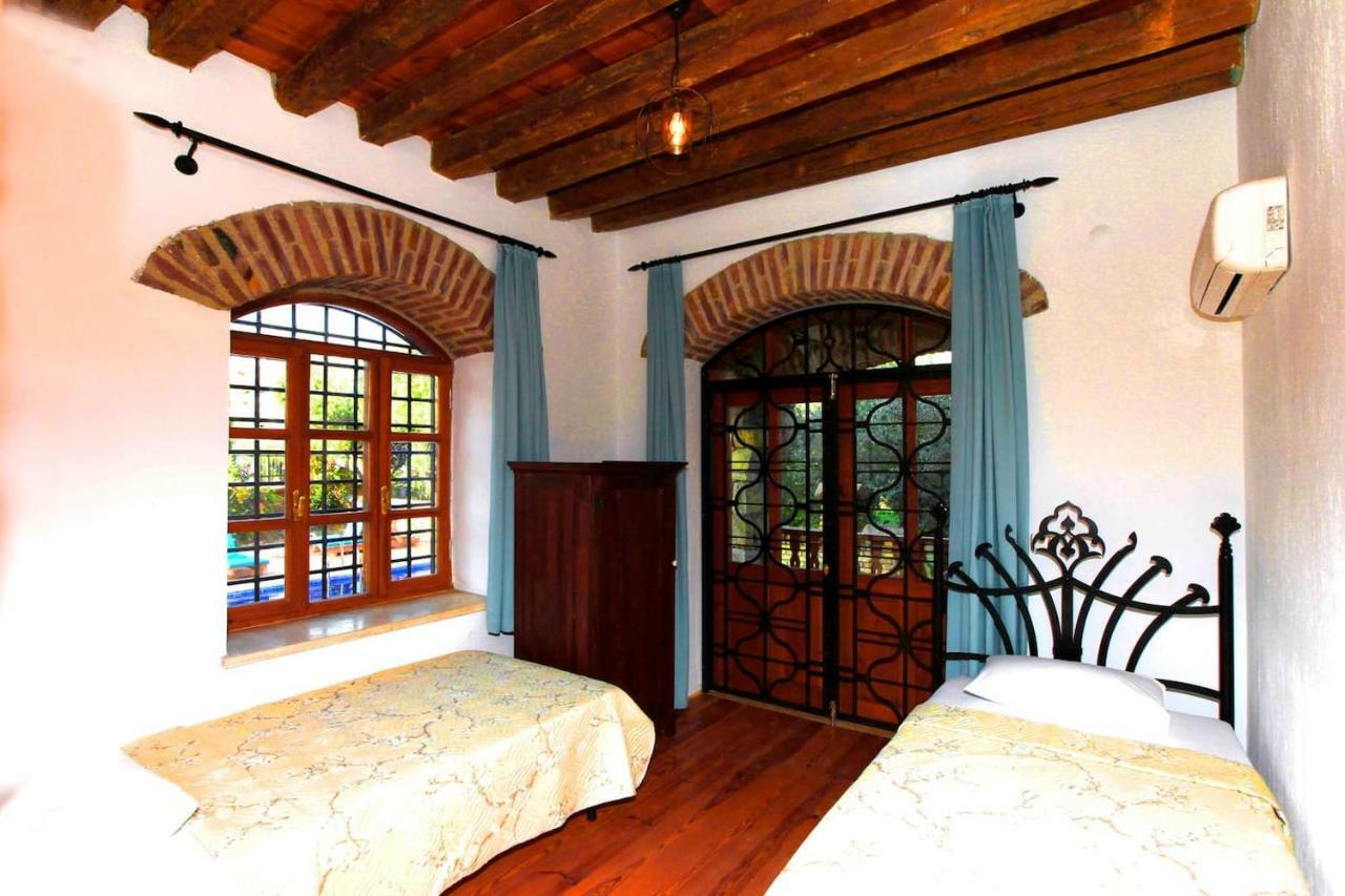 Side Cottagehause Luaran gambar